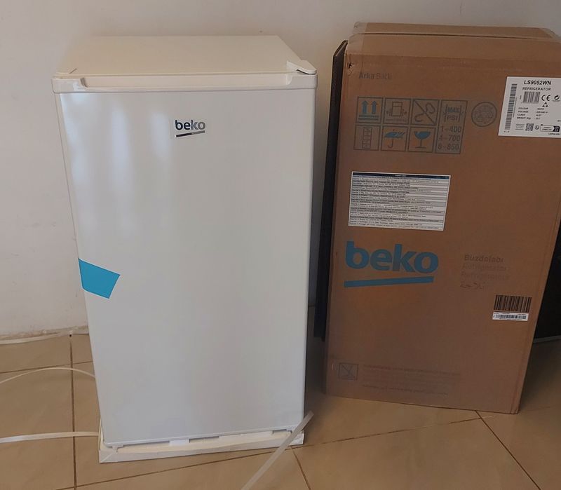 Nowa chłodziarka - lodowka BEKO