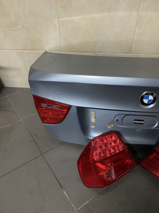 Mala e Farolins LCI BMW Serie 3 e90