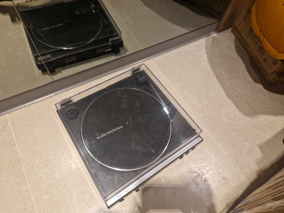 Gramofon Audio-TECHNICA AT LP60X