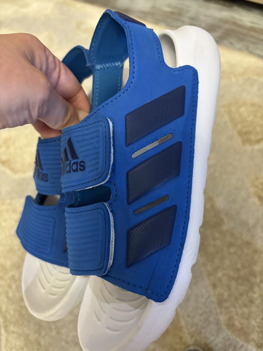 Сандалі adidas 34 розмір