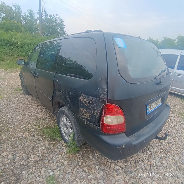 Продам кіа карнавал