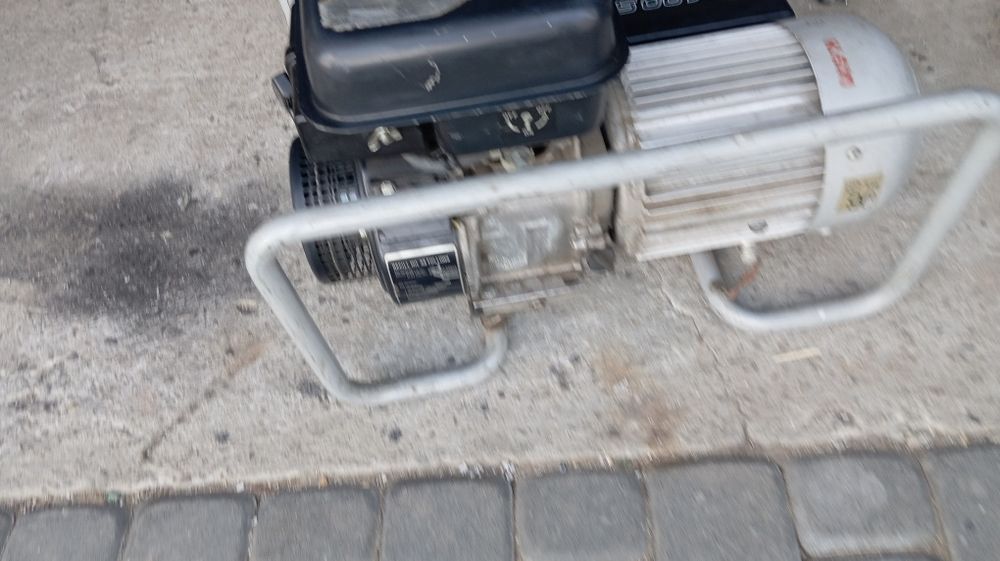Agregat prądotwórczy Bosch G2400S