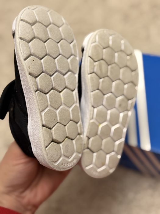 Дитячі сандалі Adidas 13 см