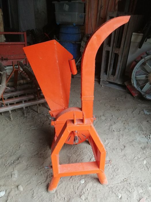 Bio Triturador ramos e lenha poda até 5cm