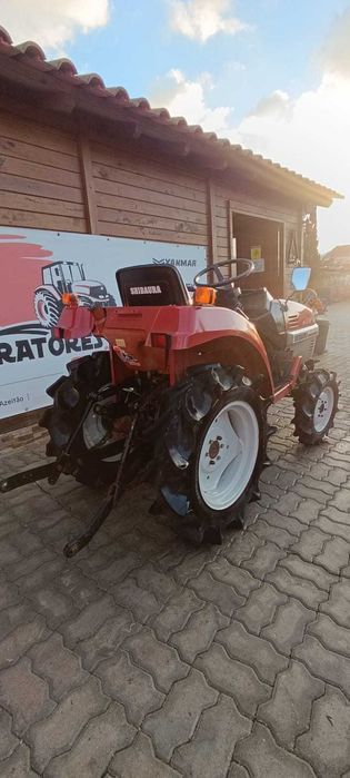 Campanha de Natal: Trator Shibaura p145f + 4 alfaias POUPE 1250€