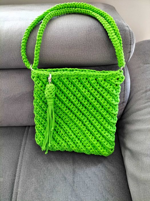 Torebka ręcznie robiona na szydełku