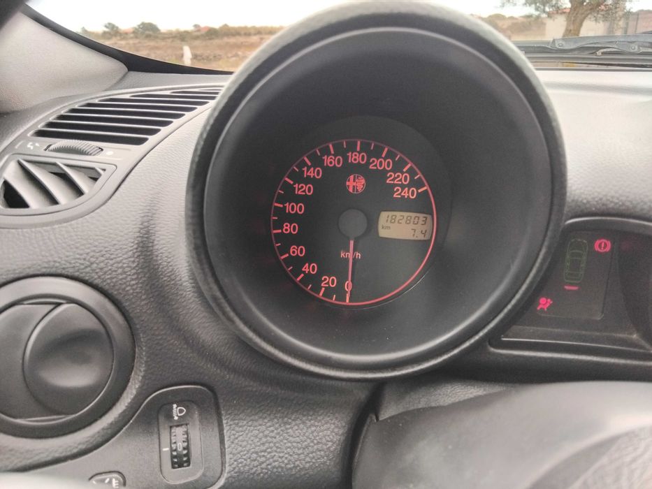 Alfa Romeo 1.8 twin spark 2001