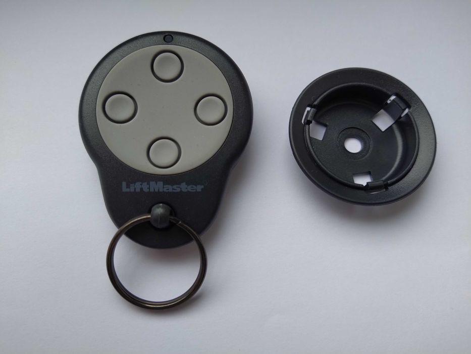 Comando novo LiftMaster Chamberlain para automatismos de portão447314228150937600