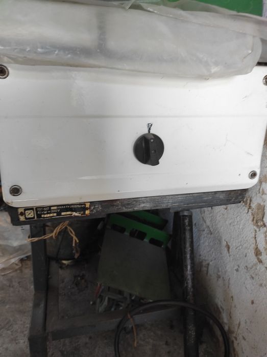 Продам плиту промышленную электрическую ПЭТ-0.17