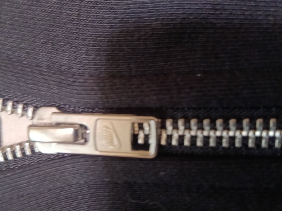 Продам чоловіче оригінальне худі  NIKE