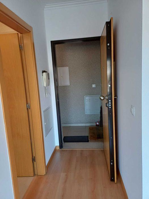 Apartamento T0 C/ Garagem Fórum de Coimbra/Portugal dos Pequenitos
