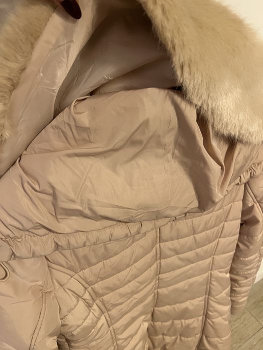 Casaco/Kispo com gola