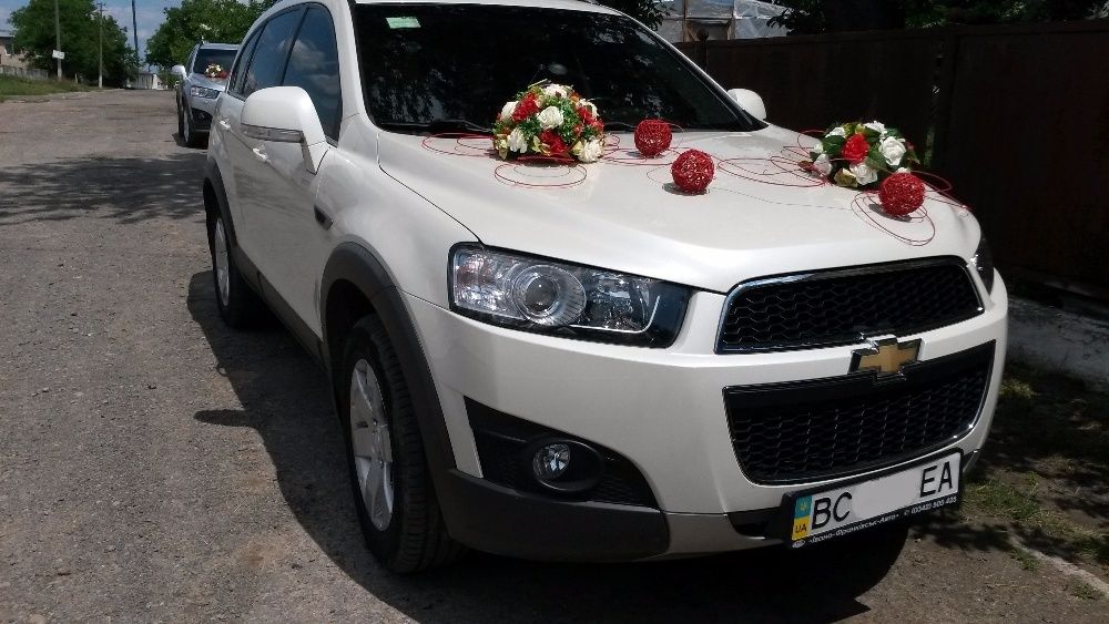 Авто на весілля. Весільний кортеж (є пара). Оренда авто з водієм