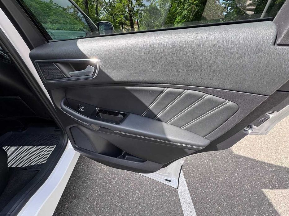 Ford Edge 2018 VIN 2FMPK4AP6KBB00578 фото оголошення 8 з 16