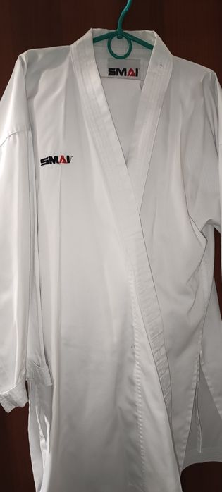 Продам кимоно+ пояс для карате