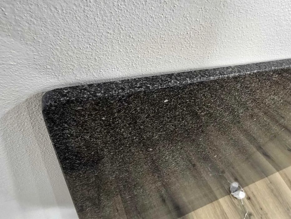 Tampo de mesa em granito favaco