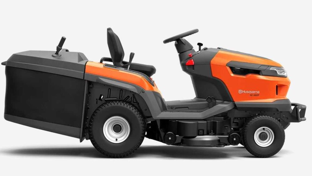 Traktorek Ogrodowy Husqvarna TC220 T / 108 cm / 708 cm³ V-Twin / Hydro