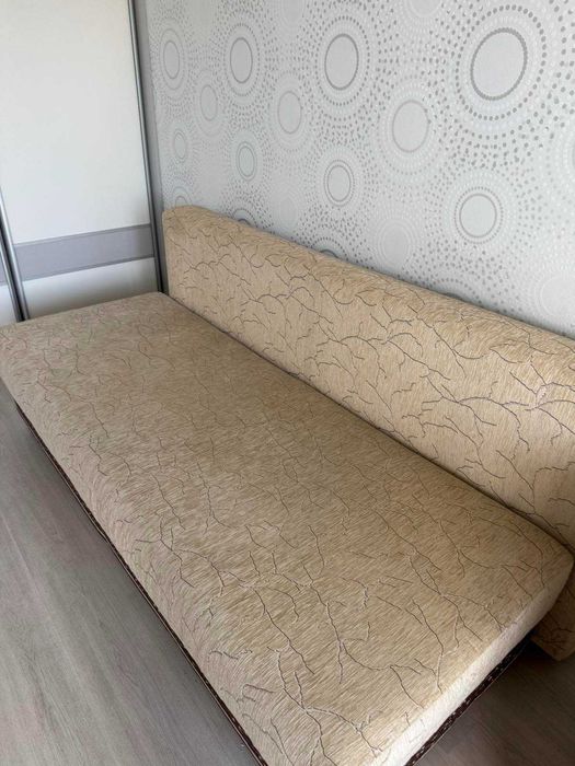 продам двухспальній диван