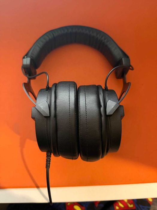 Навушники Beyerdynamic DT 990 PRO 80 Ohm на гарантії. Майже як нові