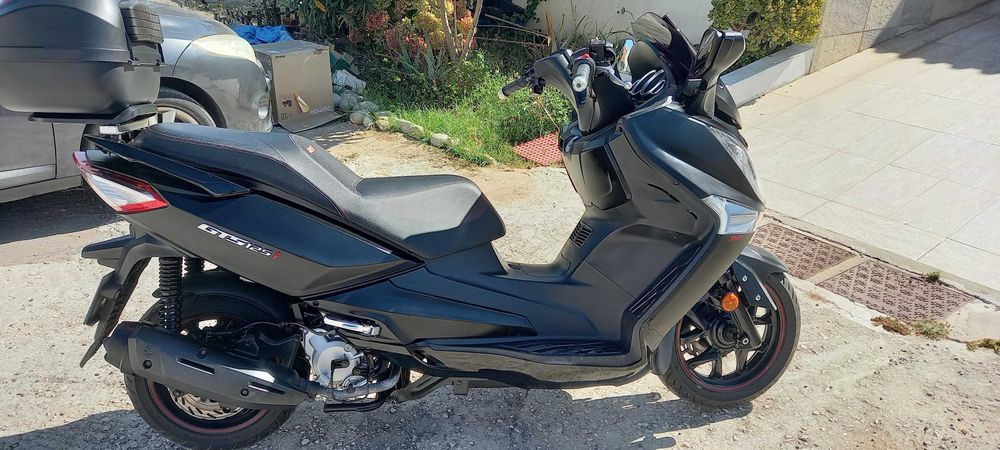 Scootter SYM GTS 125