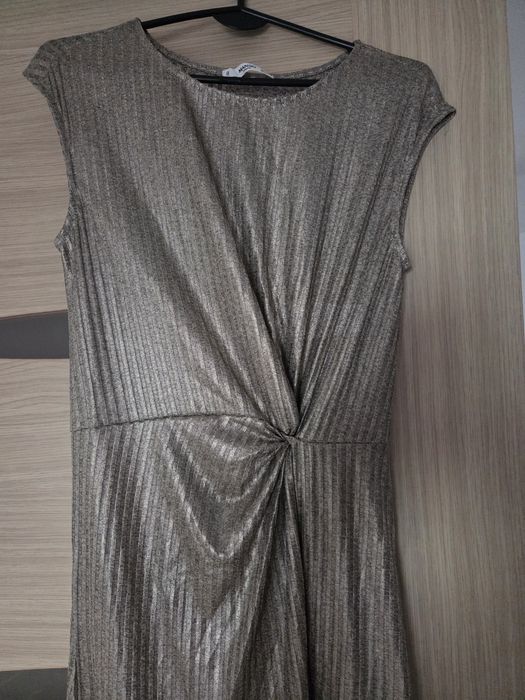 Sukienka wieczorowa Mango roz. S