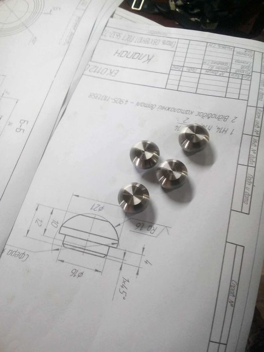 Токарні роботи з чпк