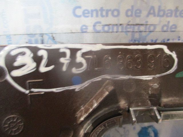 Moldura da consola central / rádio / aro VOLKSWAGEN Touareg (7L)