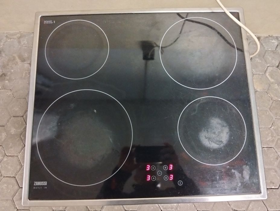 Placa vitro cerâmica