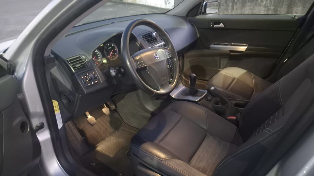 Volvo v50 2.0d 2005