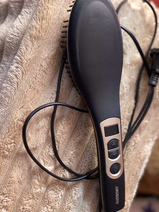 Щітка випрямляч