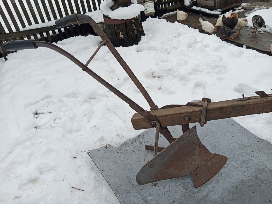 Продається плуг і коліснята