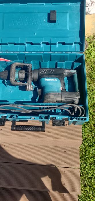 Відбійний молоток Makita HM 1101 C