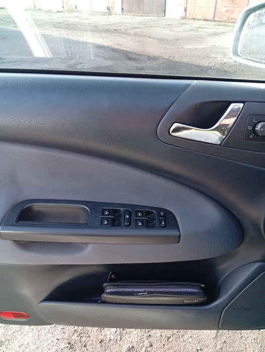 Шкода тур  2007р, 1.6 , газ