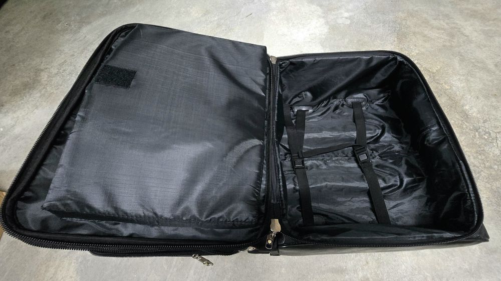 Mala de viagem em bom estado