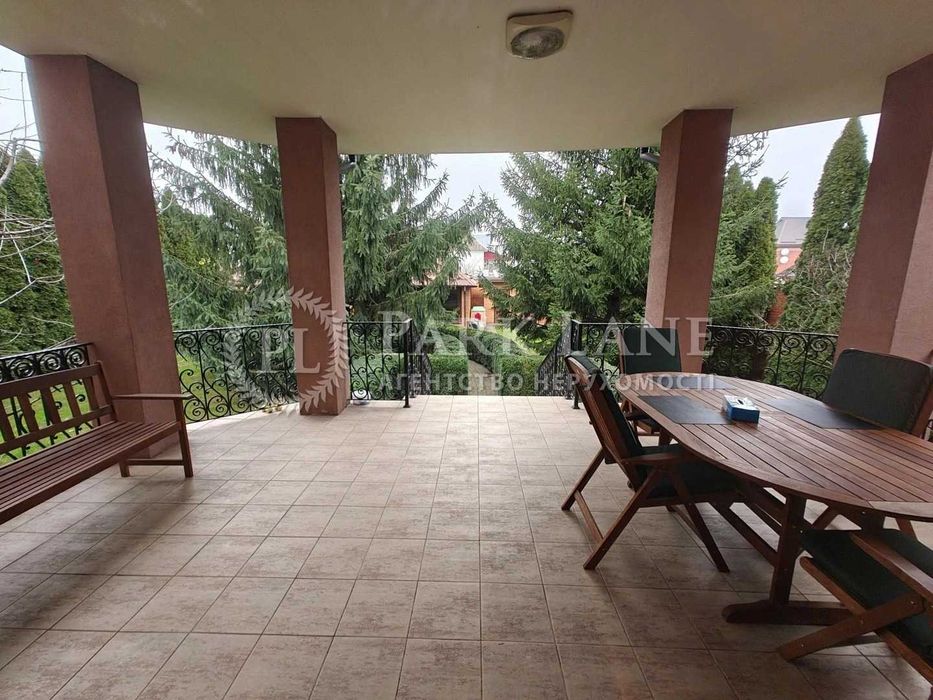 Щасливе. Затишний будинок з ремонтом