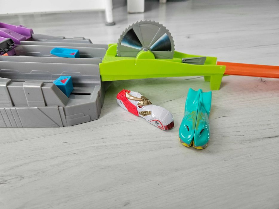 Hot Wheels wyrzutnia piła