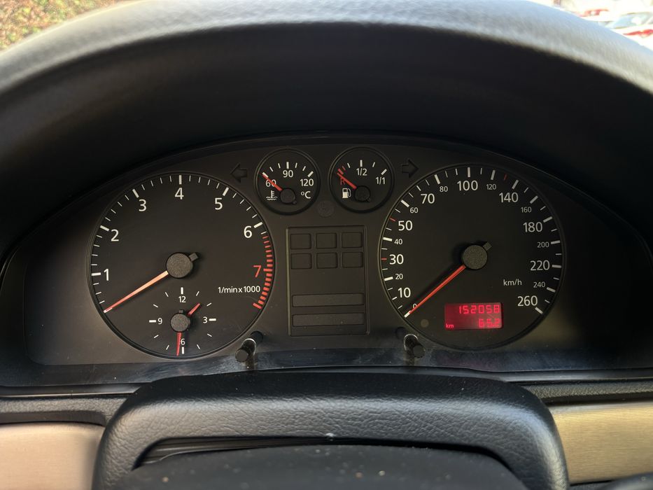 Audi A4 1.6 gasolina