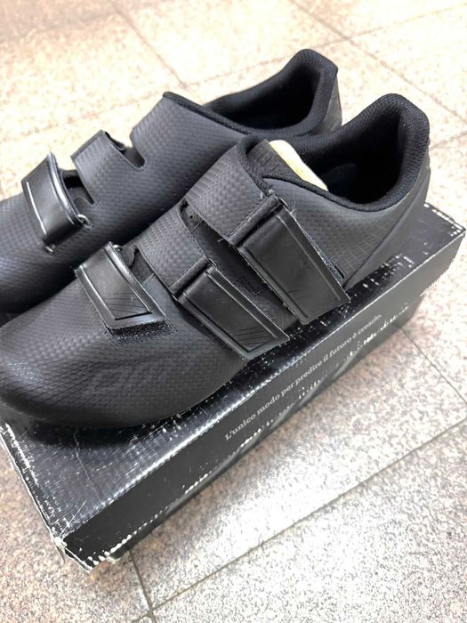 Sapatos de Ciclismo Estrada DMT R6