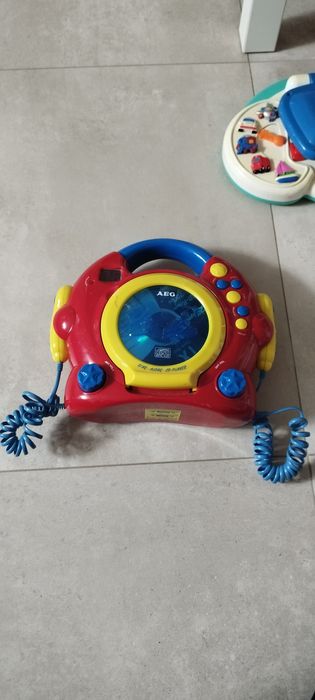 Radyjko na CD dla dziecka z mikrofonami, karaoke, mikrofony