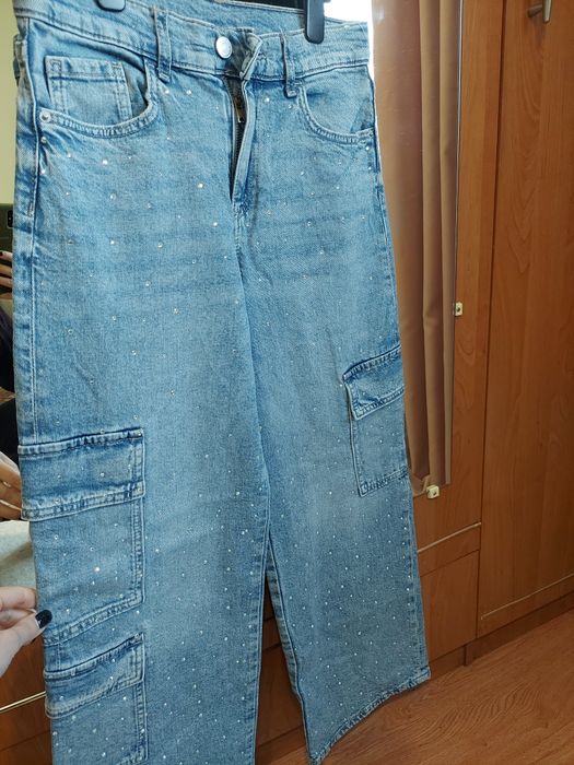 Джинси на дівчинку в стразах H&M. EUR 152. На  11-12 років