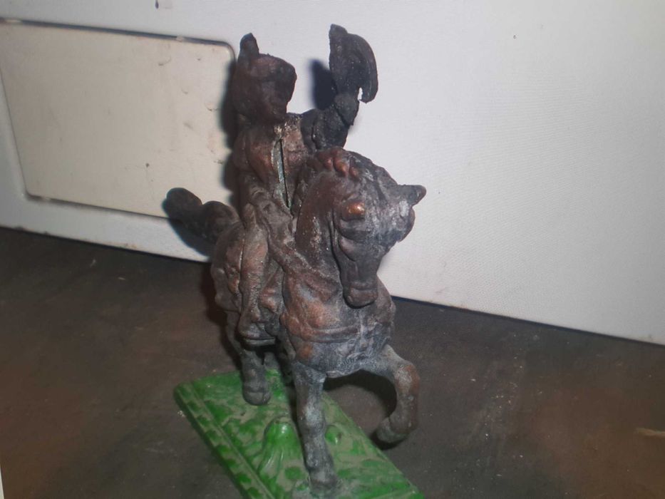 Figurka przedwojenna