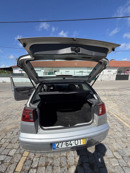 SEAT IBIZA 1.9 — 2000