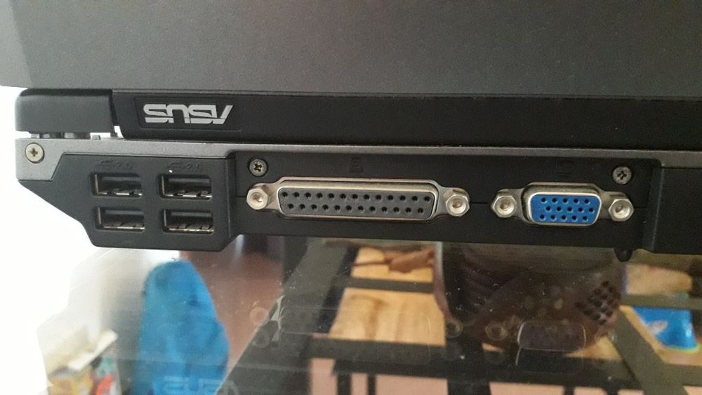Asus A3000 N a funcionar