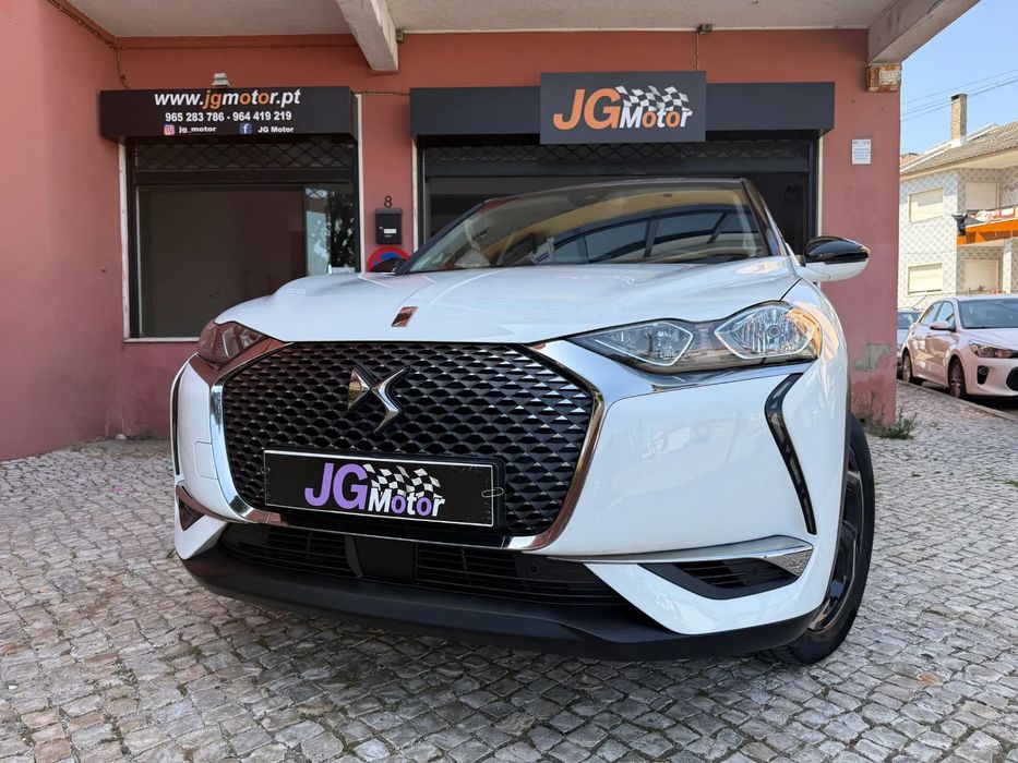DS DS3 Crossback E-Tense Roofs of Paris