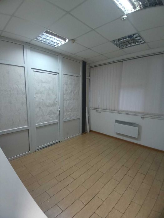 Оренда приміщення 12 м2, Київ, вул. Руденка, 6а