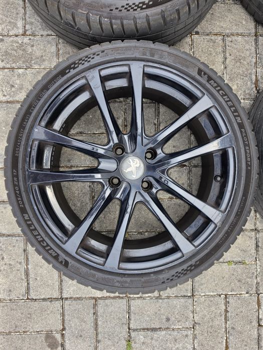 Jantes 17 com pneus Michelin