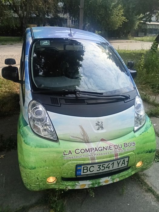 Продам електромобіль