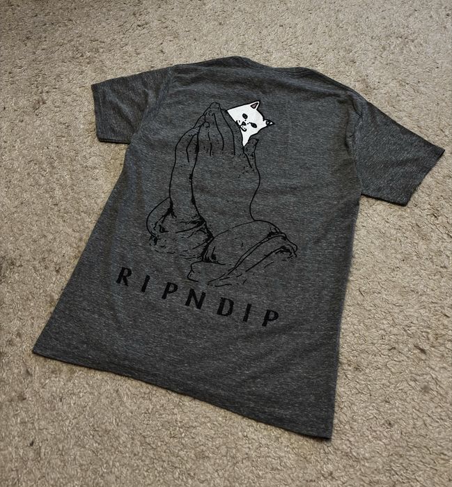 Футболка RIPNDIP