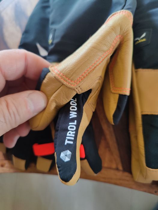 Salewa damskie rękawiczki