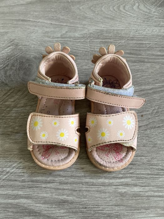 Босоніжки, сандалі 19 розмір